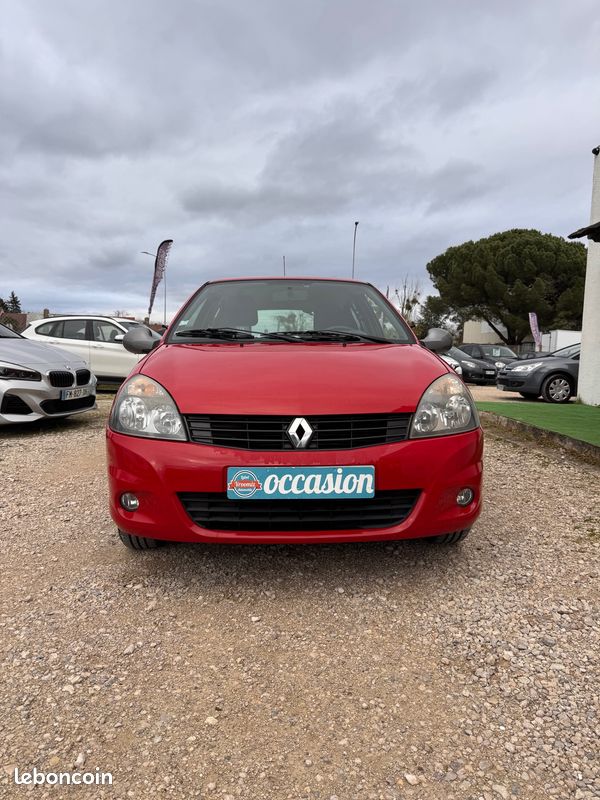RENAULT Clio Campus 1.2 16V 75 CV eco2 Pack Clim PREMIERE MAIN (image 2)