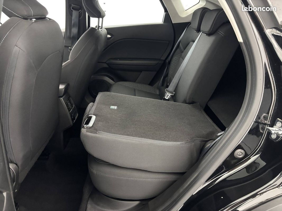 RENAULT Captur E-Tech 145 - 21 Business (image 30)