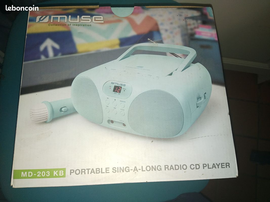 Radio CD + micro neuf (image 1)