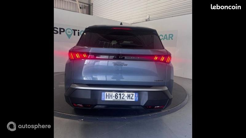 Peugeot 5008 Hybrid 145ch Allure e-DCS6 (image 4)