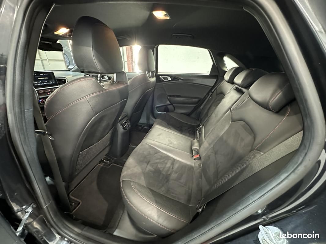 Kia CEED 1.6 T-GDi 204 ch ISG GT (image 31)