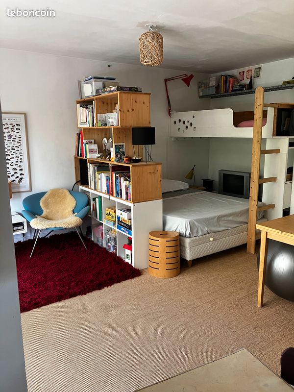 Appartement 1 pièce 33 m² · à Paris · 33 m² · 270 €/mois