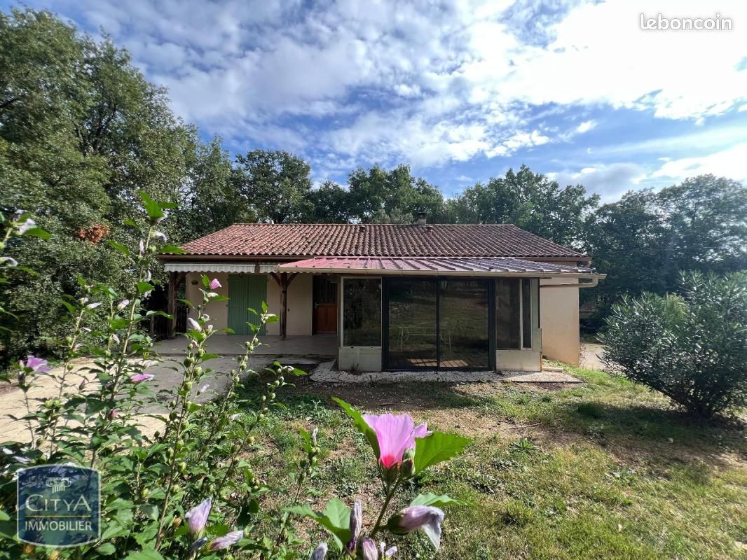 Maison 4 pièces 88 m² · à Saint-Crépin-et-Carlucet · 88 m² · 850 €/mois