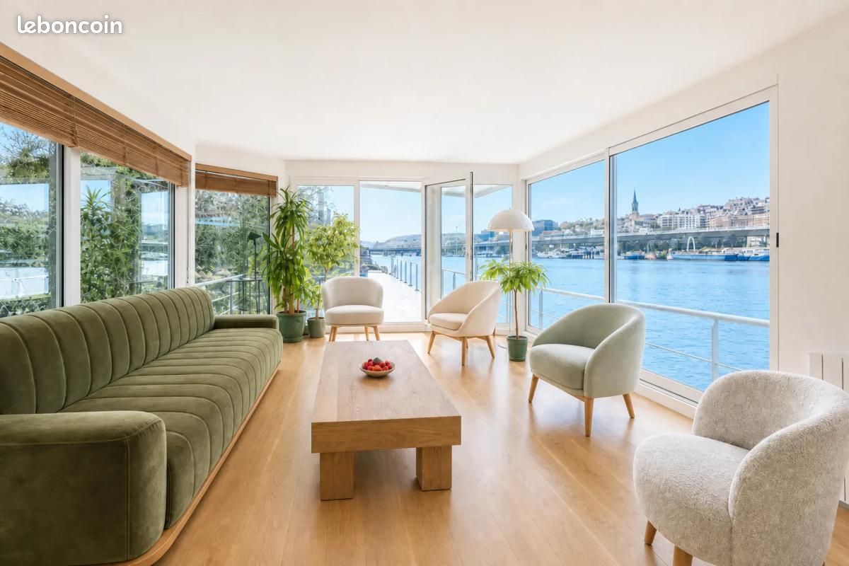 Maison 7 pièces 250 m² · à Boulogne-Billancourt · 250 m² · 1 100 000 €