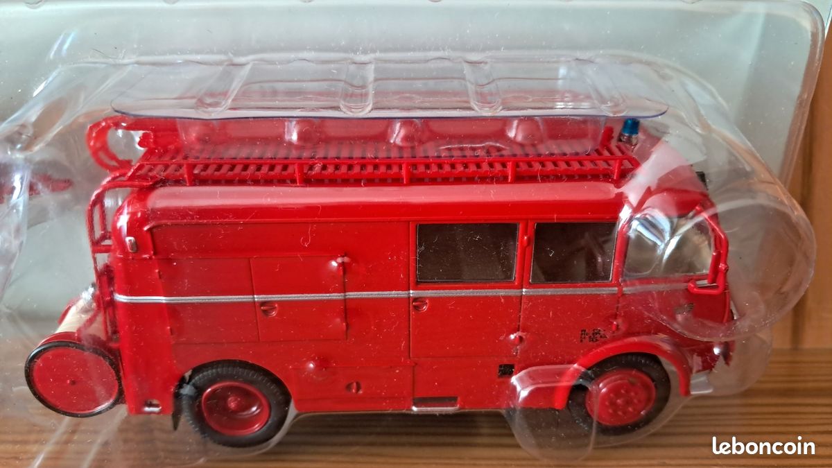 Berliet GLA 1954 – Camion De Pompiers F.T.P. – COMPTOURS – échelle 1/50 Résine