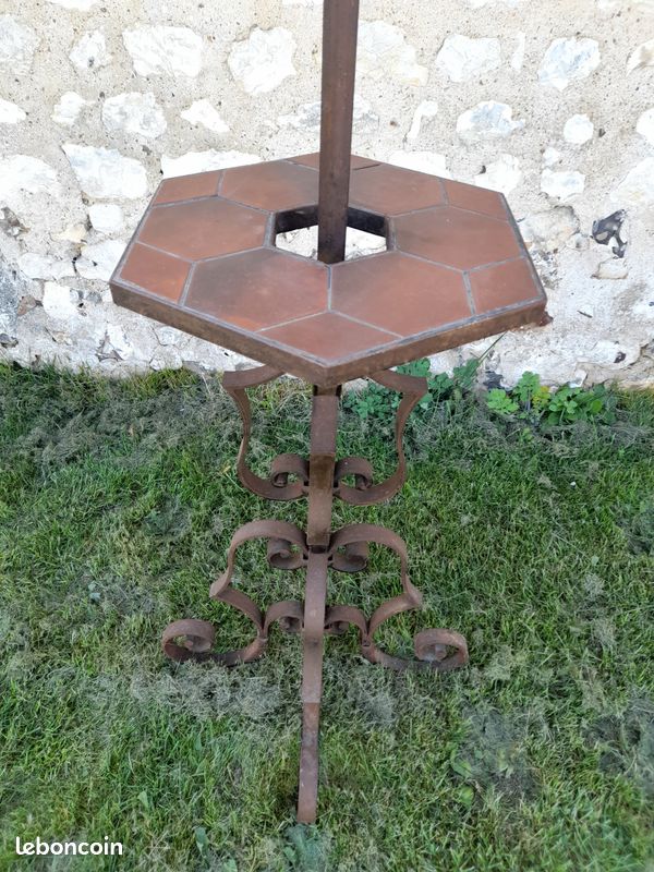 Lampadaire avec abat-jour ancien fer forgé fabrication artisanale (image 2)