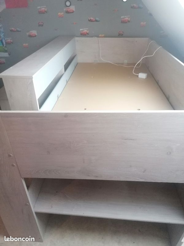 Lit avec bureau (image 3)