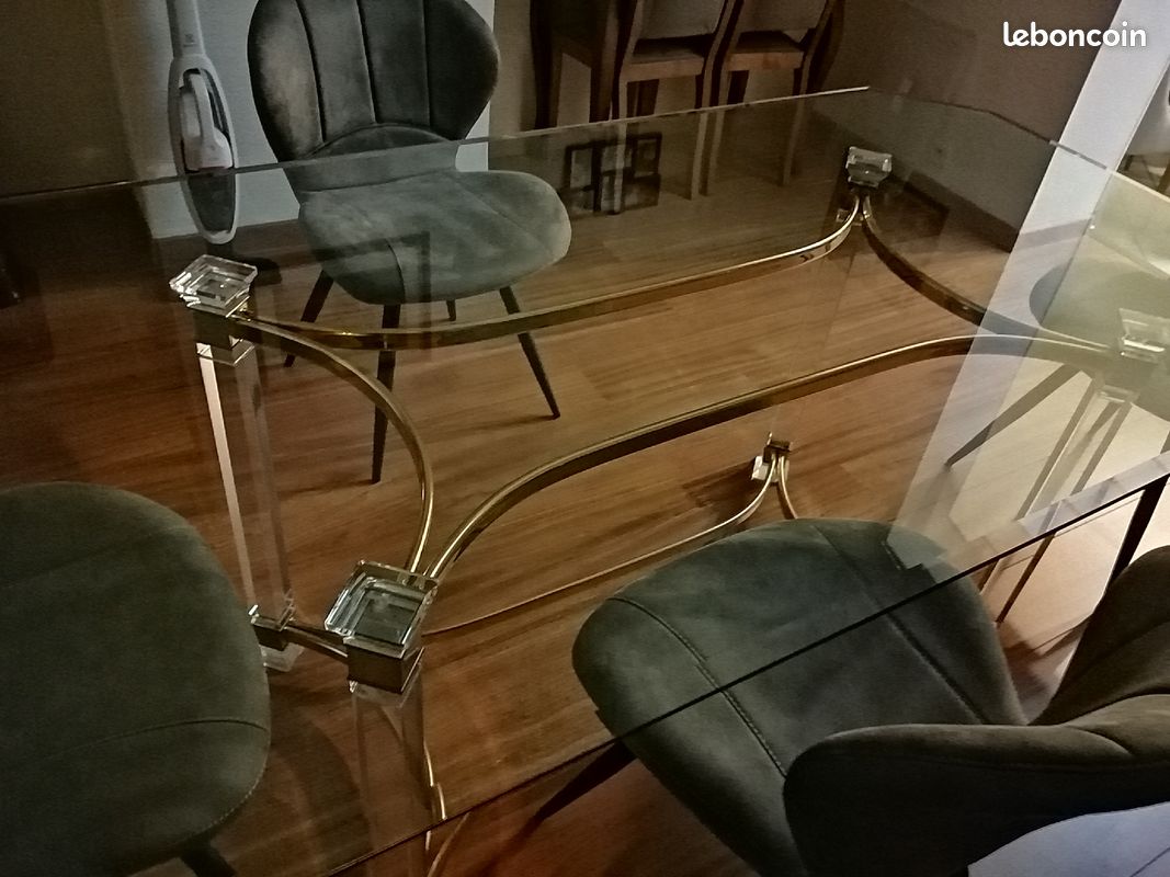 Vends table de salle à manger en verre 195x105cm. Très bon état général. 300 euros à débattre (image 3)