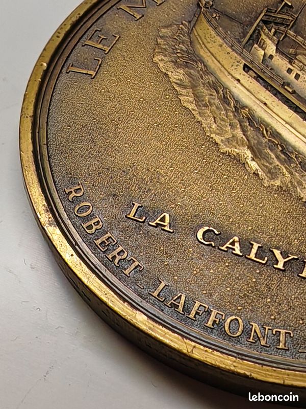 MÉDAILLE COMMANDANT J.YVES COUSTEAU "La Calypso" graveur R.DUBOC EUR 8