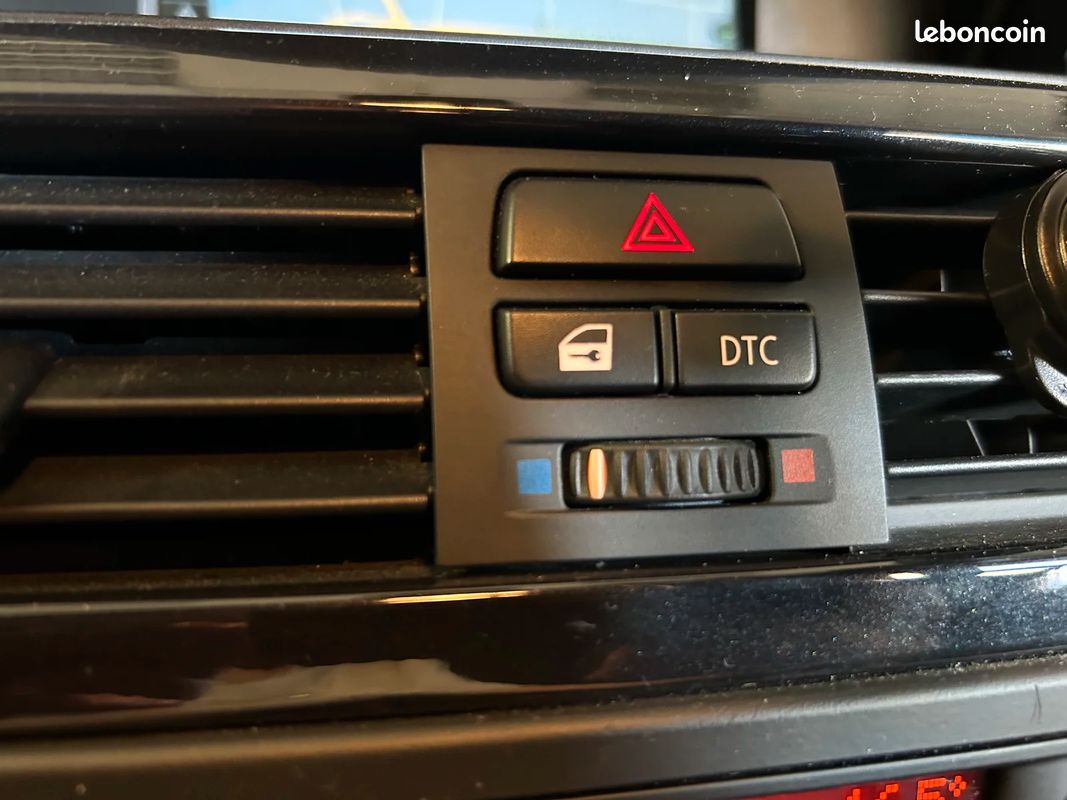 Bmw SERIE 3 E92 LUXE LCI Coupé 320d 184 cv Boîte auto / Suivi D'entretien Complet (image 40)