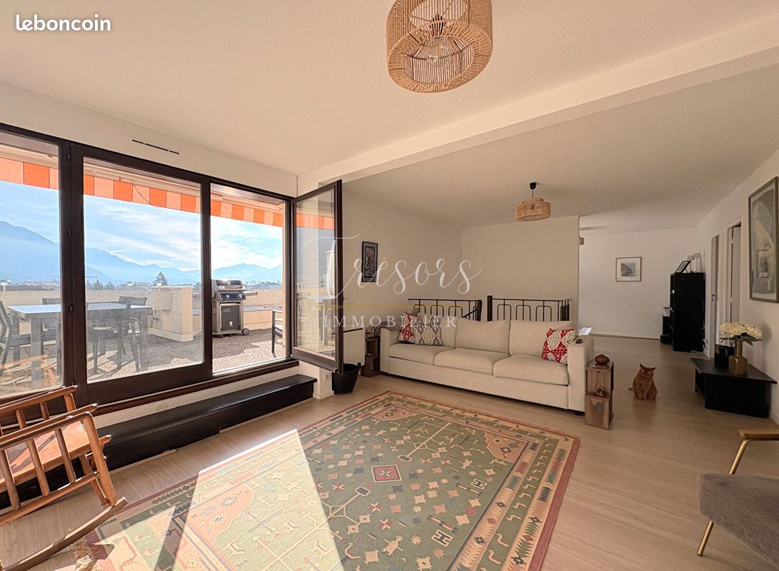 Appartement 6 pièces 154 m² · à Annecy · 154 m² · 975 000 €