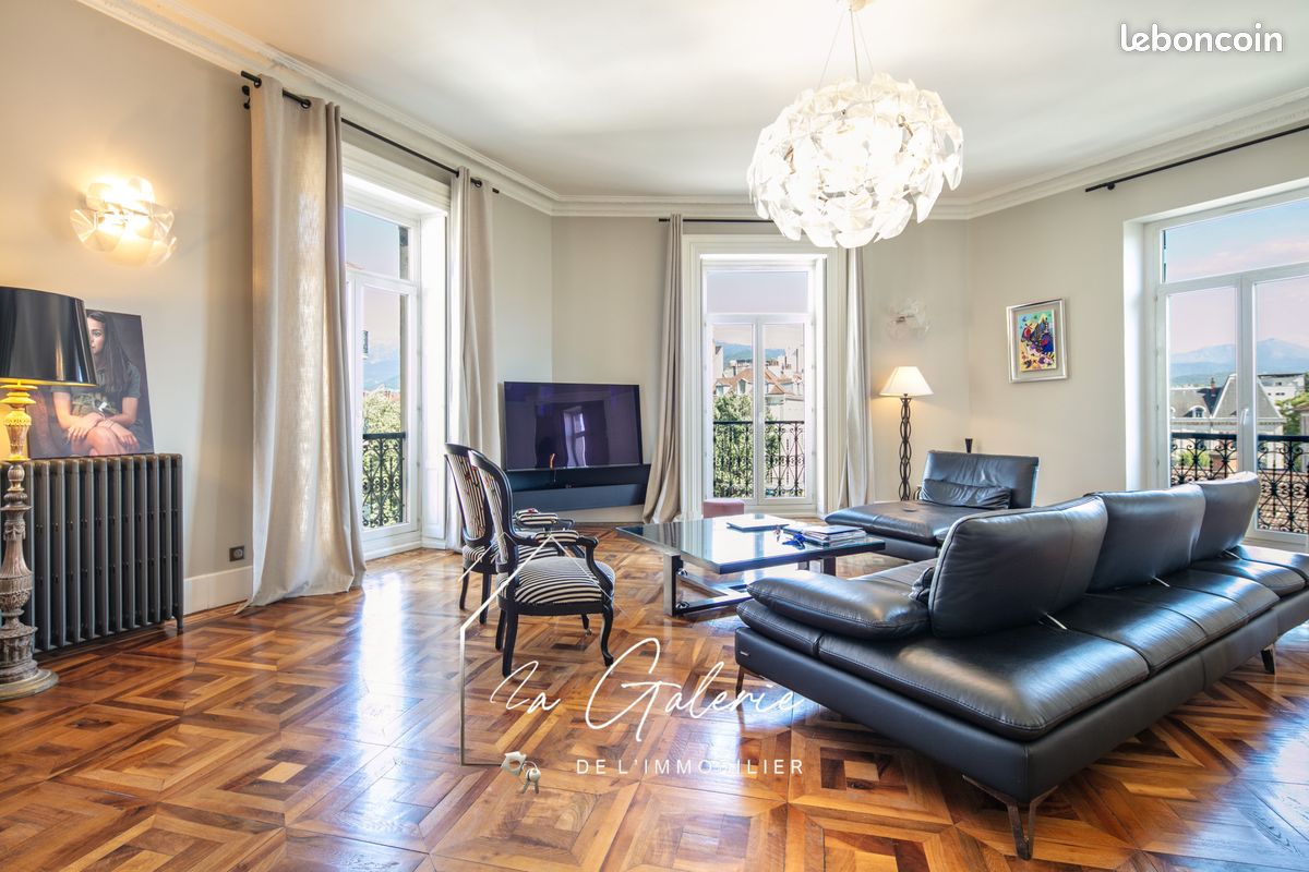 Appartement 6 pièces 237 m² · à Grenoble · 237 m² · 930 000 €