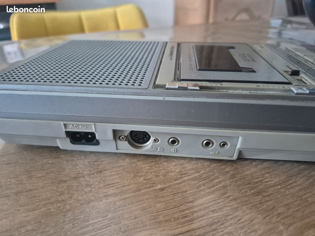 Lecteur Cassette Audio Portable Continental Edison MC 8750 – Vintage 1979 – Bon état