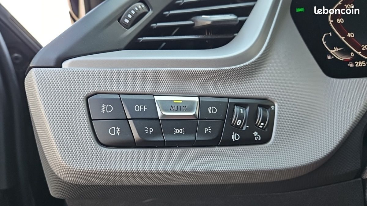Bmw SERIE 1 F40 118I 136 CH DKG7 BUSINESS DESIGN (image 24)