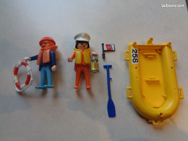 PLAYMOBIL 5769 – Bateau De Sauvetage Côtier Avec Bouée – Boîte Neuve