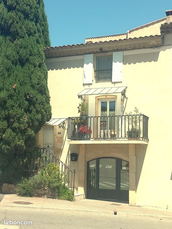 Maison 4 pièces 115 m² · à Grans · 115 m² · 365 000 €