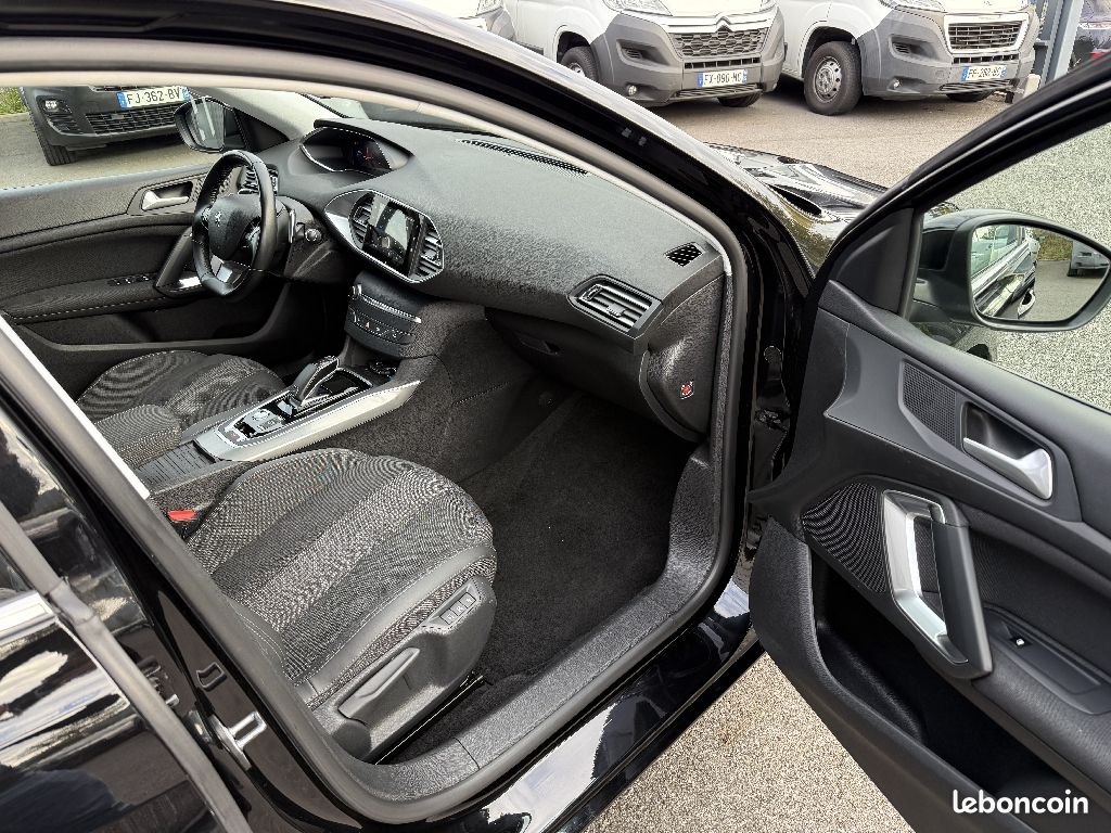 Peugeot 308 BlueHDi 130ch SetS EAT8 Allure (image 6)