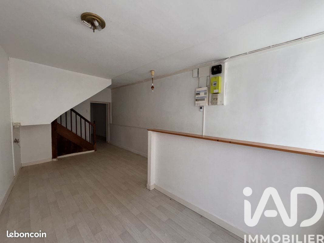 Maison 3 pièces 55 m² · à Fontenay-le-Comte · 55 m² · 65 000 €