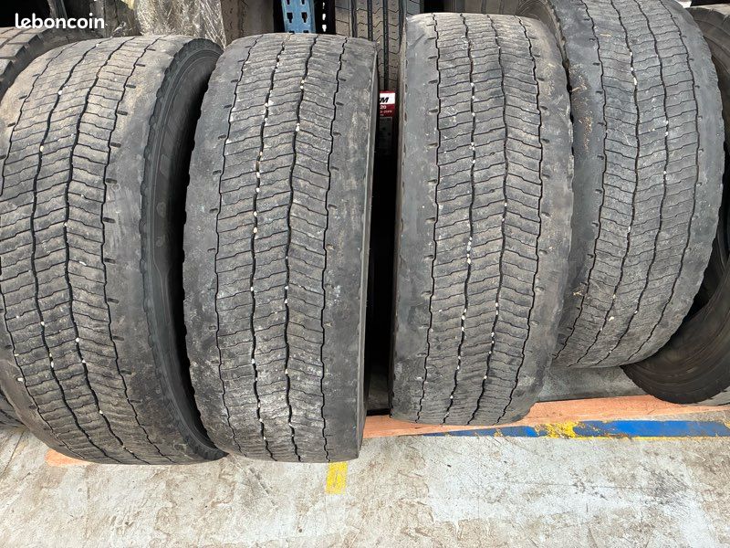 4 pneus 315/70/22,5 MECHELIN (image 1)