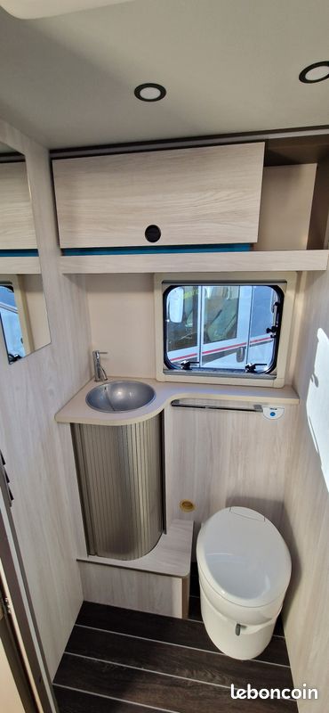 RIMOR KILIG 67 PLUS - BATTERIE LITHIUM + PANNEAU SOLAIRE OFFERT | Camping-car Profilé Neuf (image 7)