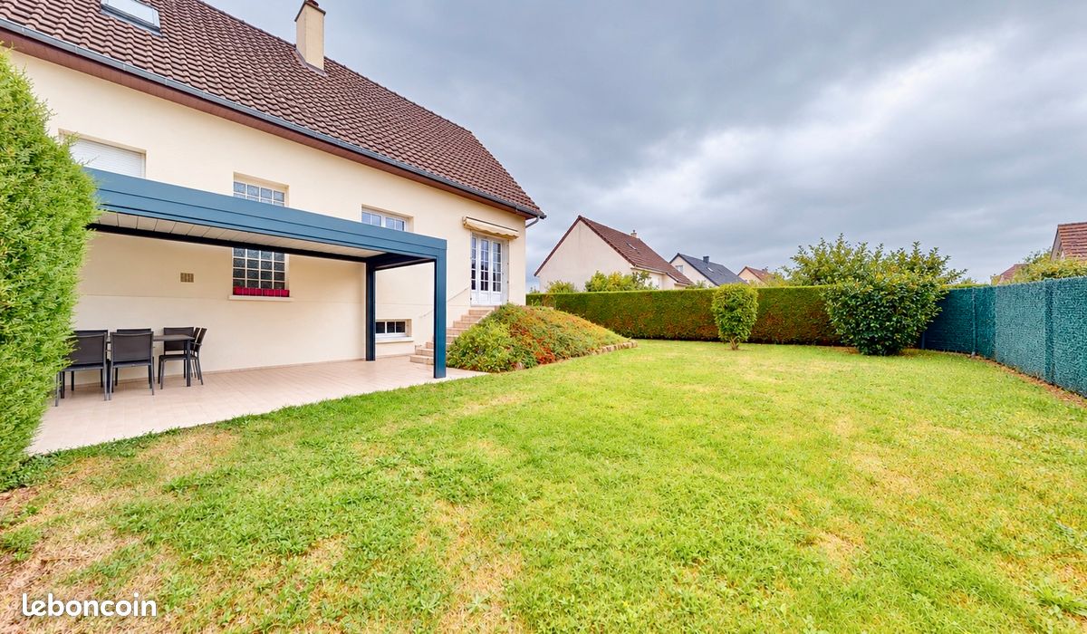 Maison 6 pièces 130 m² · à Saint-André-sur-Orne · 130 m² · 275 000 €