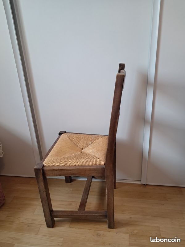 Lot de chaises (image 2)