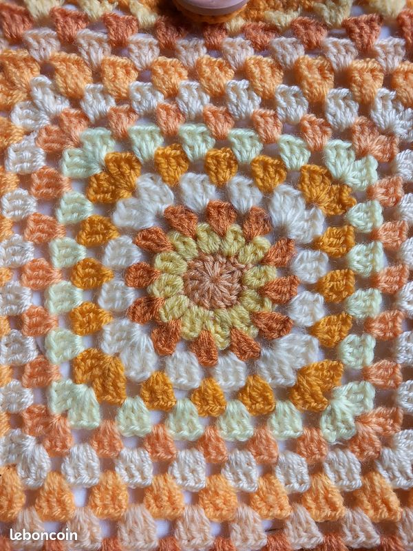 Sac en crochet carré jaune neuf fait main (image 2)