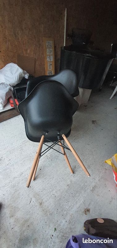 2 chaises noires et bois (image 2)