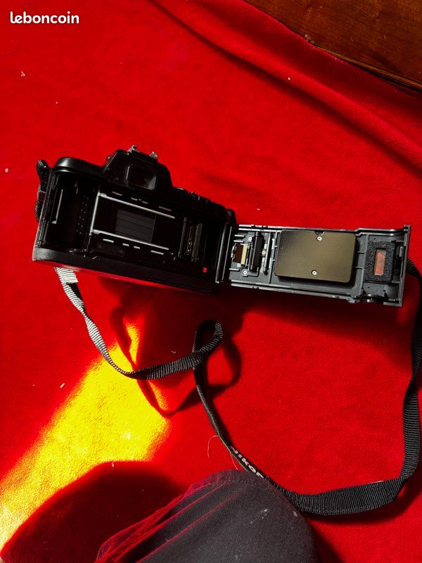 Appareil photo argentique Nikon F-401s + objectif AF Nikkor 35-70 mm (image 5)