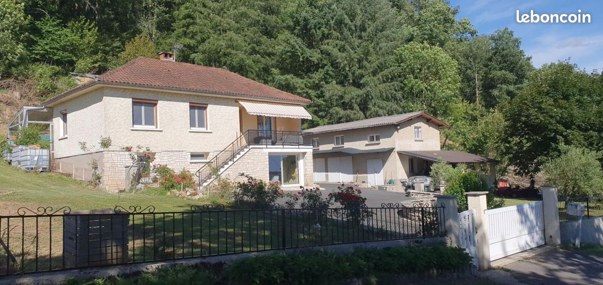 Maison 7 pièces 142 m² · à Bagnac-sur-Célé · 142 m² · 215 000 €