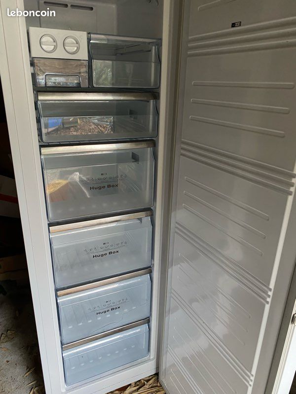 Congélateur armoire (image 1)