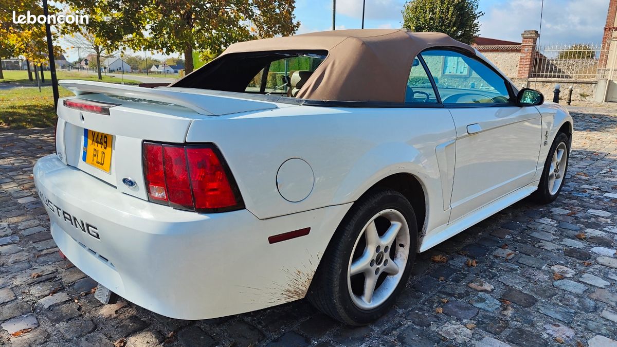 CABRIOLET Mustang GT décapotable 3.8 V6 état clinique, échange possible (image 2)