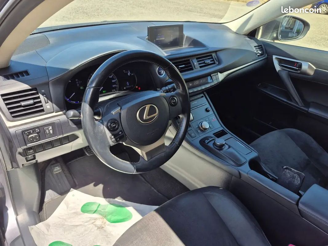 Lexus ct (2) 200h pack (image 8)
