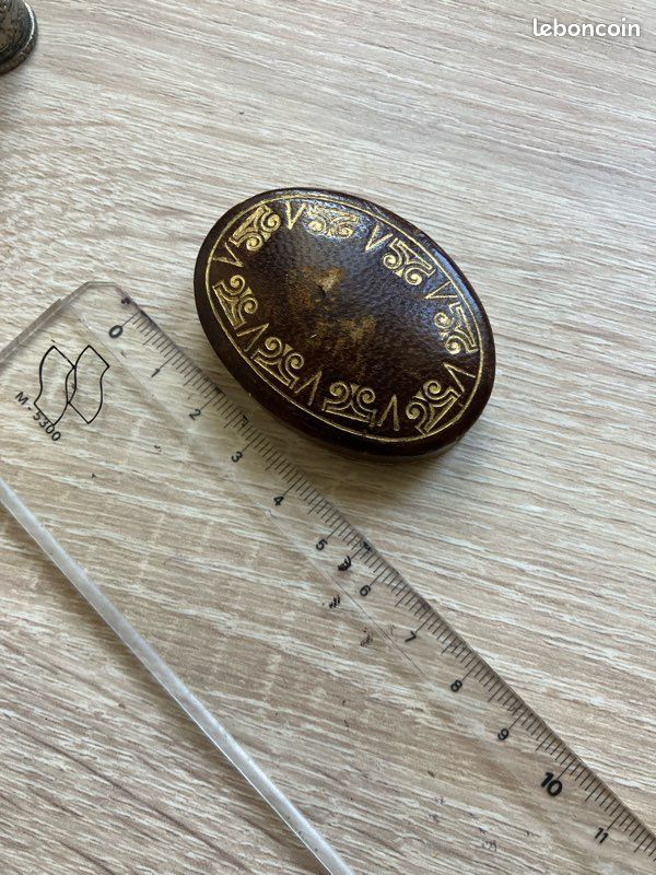Ancienne boîte à de dé couturière à (image 3)