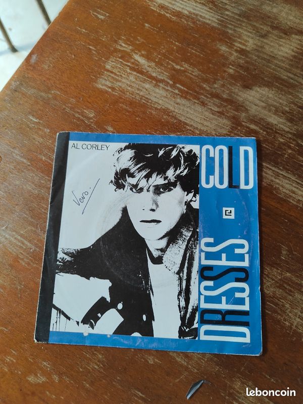 Disque vinyle 45t cold dresses (image 2)