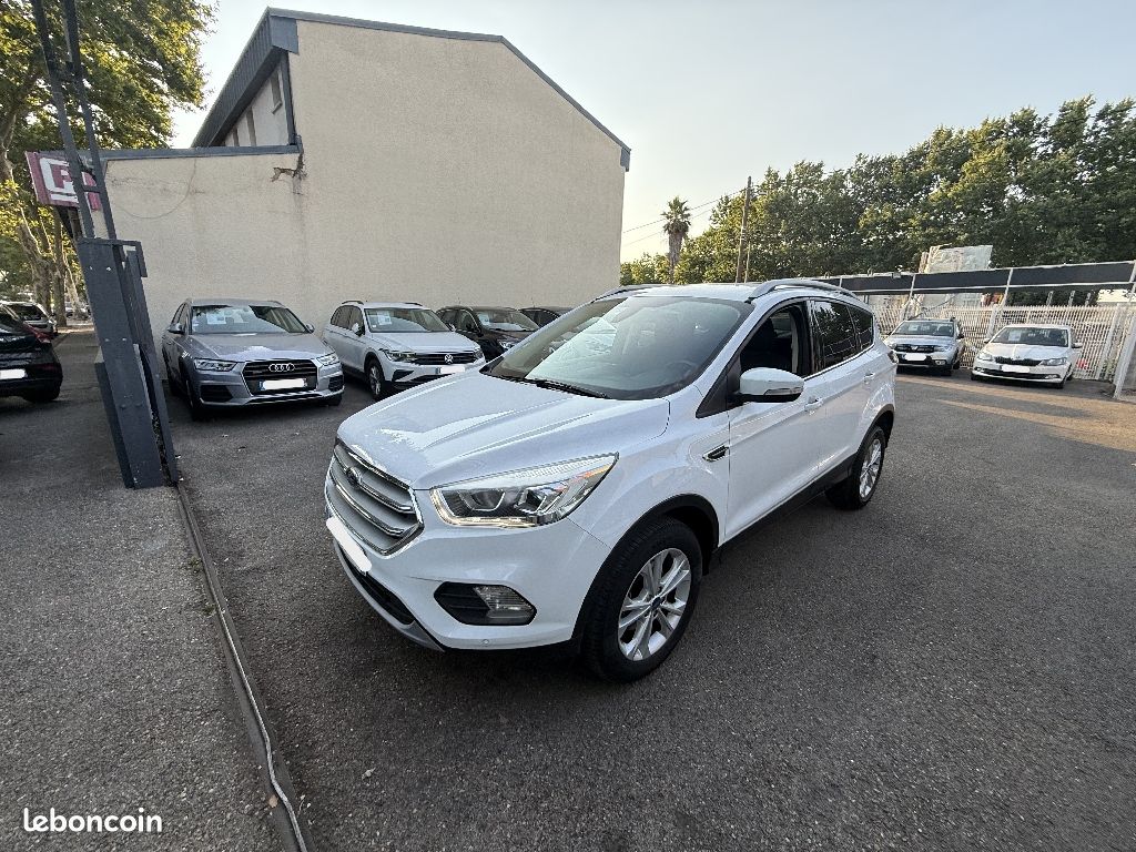 Ford Kuga 1.5 TDCi 120 SetS 4x2 BVM6 Titanium (image 2)