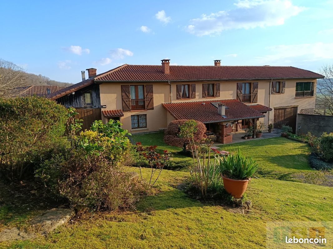 Maison 10 pièces 315 m² · à Lannemezan · 315 m² · 297 500 €