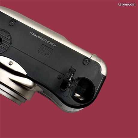 Appareil Photo Compact Konica EFP-2 - Argenté - Pour Pièces Ou Réparation
