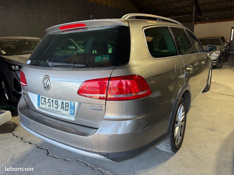 Volkswagen Passat Alltrack 4x4 2.0 TDI 16V 140CV 4 MOTION DISTRIBUTION NEUVE (image 4)