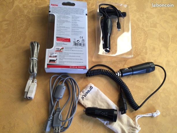 Chargeur Allume-cigare Voiture + Câble USB Pour Nokia 6700 Slide / 6710 Navigator