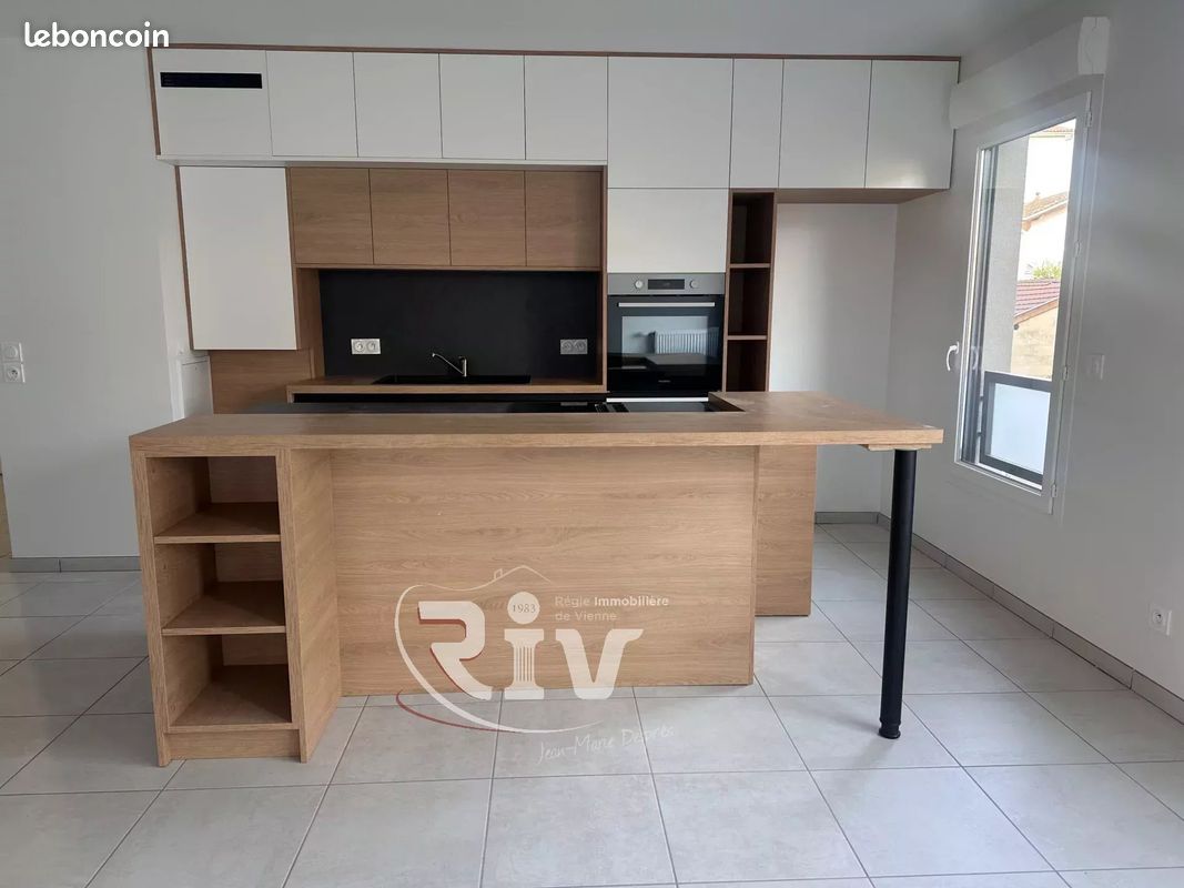 Appartement 85 m² · à Saint-Romain-en-Gal · 85 m² · 1 180 €/mois