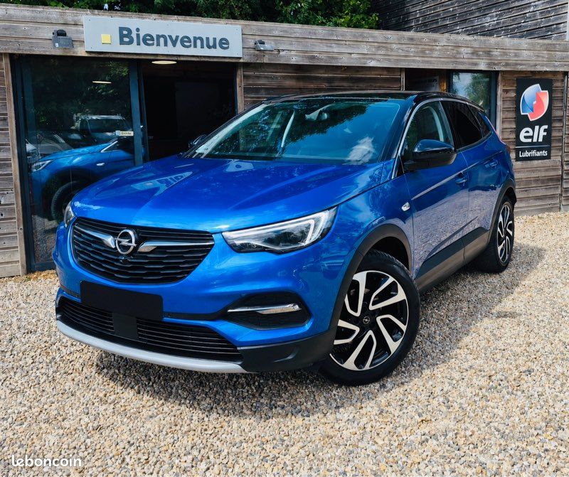 Opel Grandland X blanc proposé par ZAO Automobile