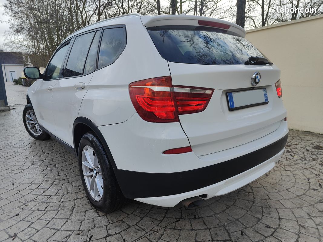 BMW X3 II F25 xDrive 20d A 2.0d 184 boite auto 8 / Caméra... (image 4)