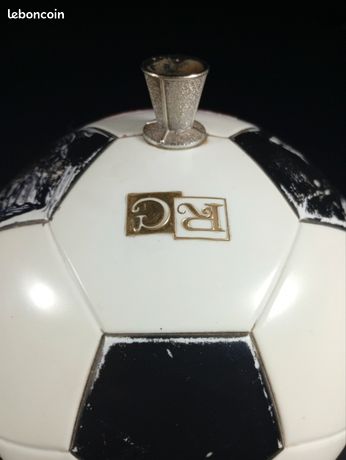 Ballon De Football Vintage Marron – Déco Rétro Style Ancien Pour Ambiance Sportive