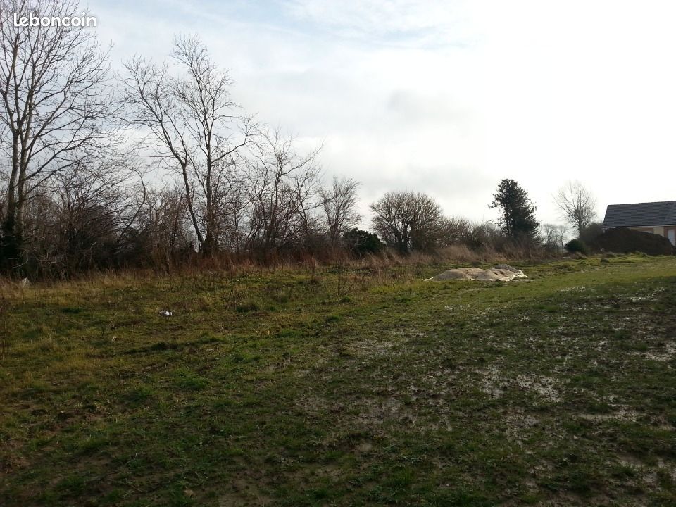 Terrain 1 832 m² · aux Grandes-Ventes · 60 000 €