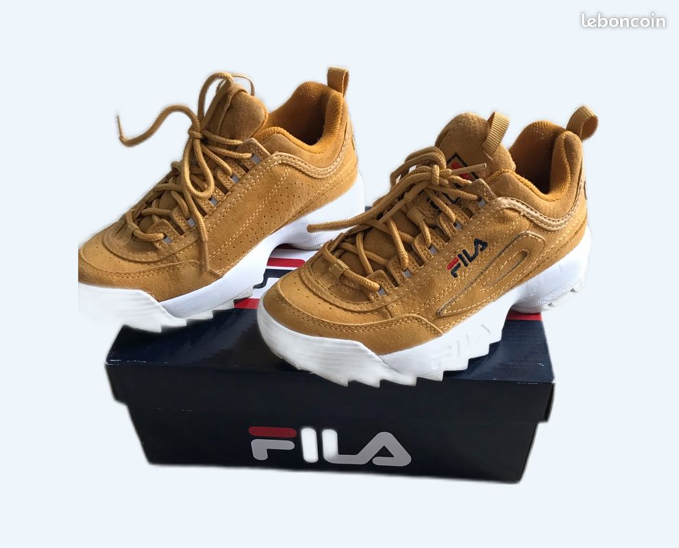 Basket daim FILA taille 38 (image 1)