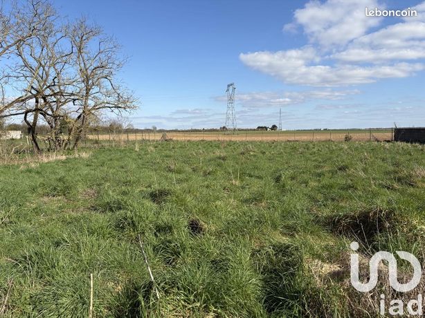 Terrain 1626 m² Charron