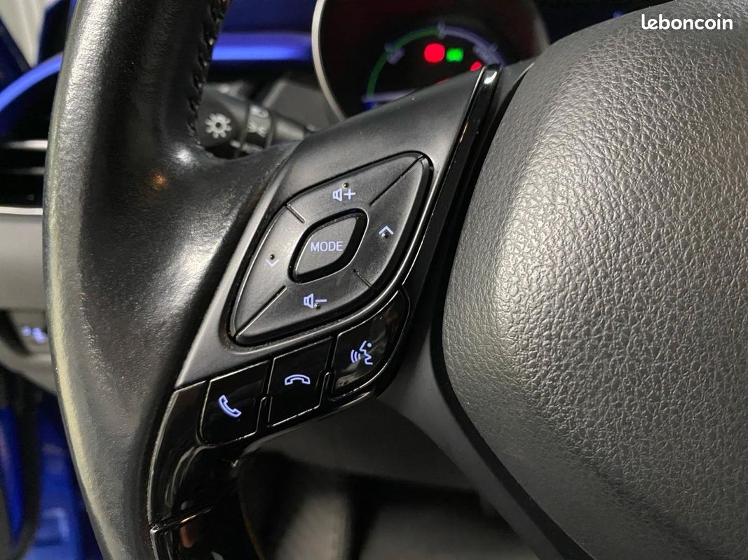 Toyota C-HR 184h Graphic 2WD E-CVT MC19 (image 27)