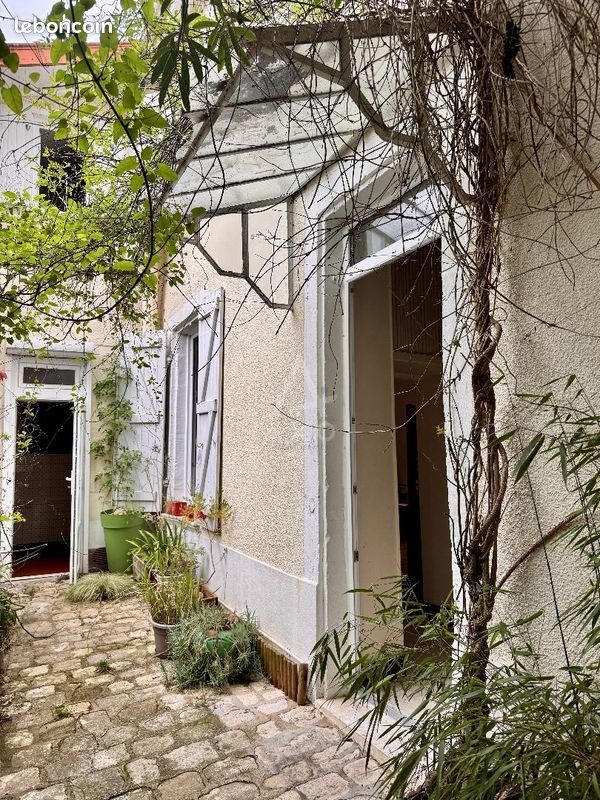 Maison 5 pièces 129 m² · à La Rochefoucauld-en-Angoumois · 129 m² · 188 500 €