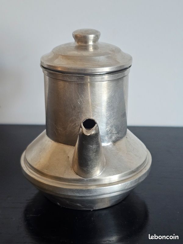 Cafetière Filtre Ancienne En Métal Argenté - Hauteur 12 Cm - Bon état